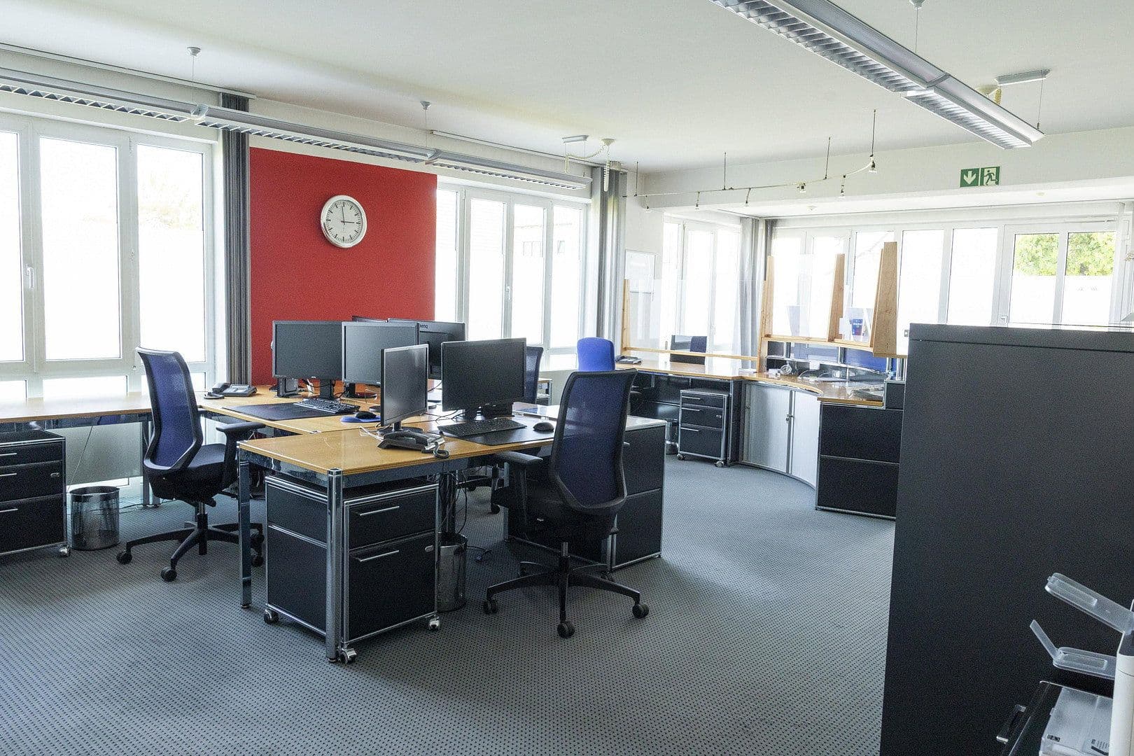 Pronájem kanceláře 404 m², Neufahrn in Niederbayern, Bavorsko Pronájem kanceláře 404 m², Neufahrn in Niederbayern, Bavorsko