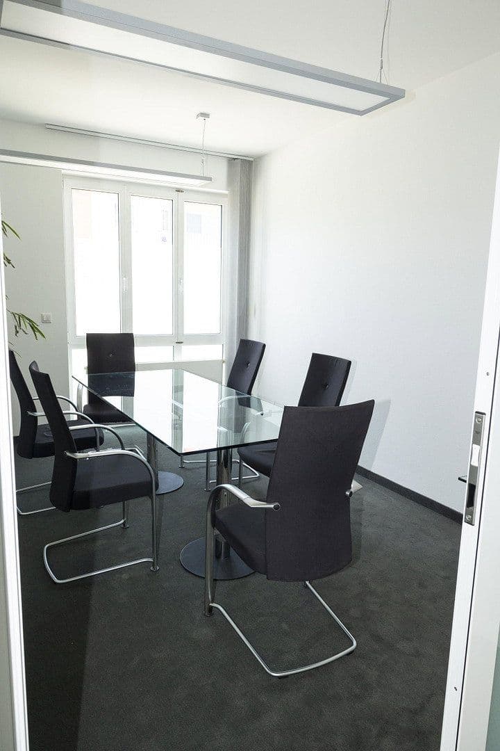 Pronájem kanceláře 404 m², Neufahrn in Niederbayern, Bavorsko Pronájem kanceláře 404 m², Neufahrn in Niederbayern, Bavorsko