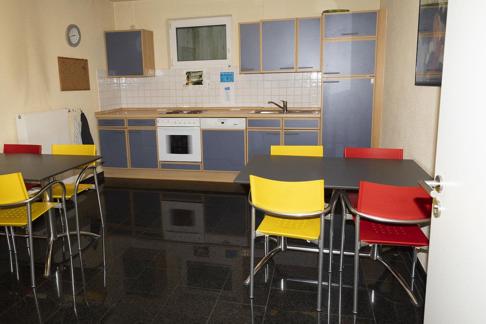 Pronájem kanceláře 404 m², Neufahrn in Niederbayern, Bavorsko Pronájem kanceláře 404 m², Neufahrn in Niederbayern, Bavorsko