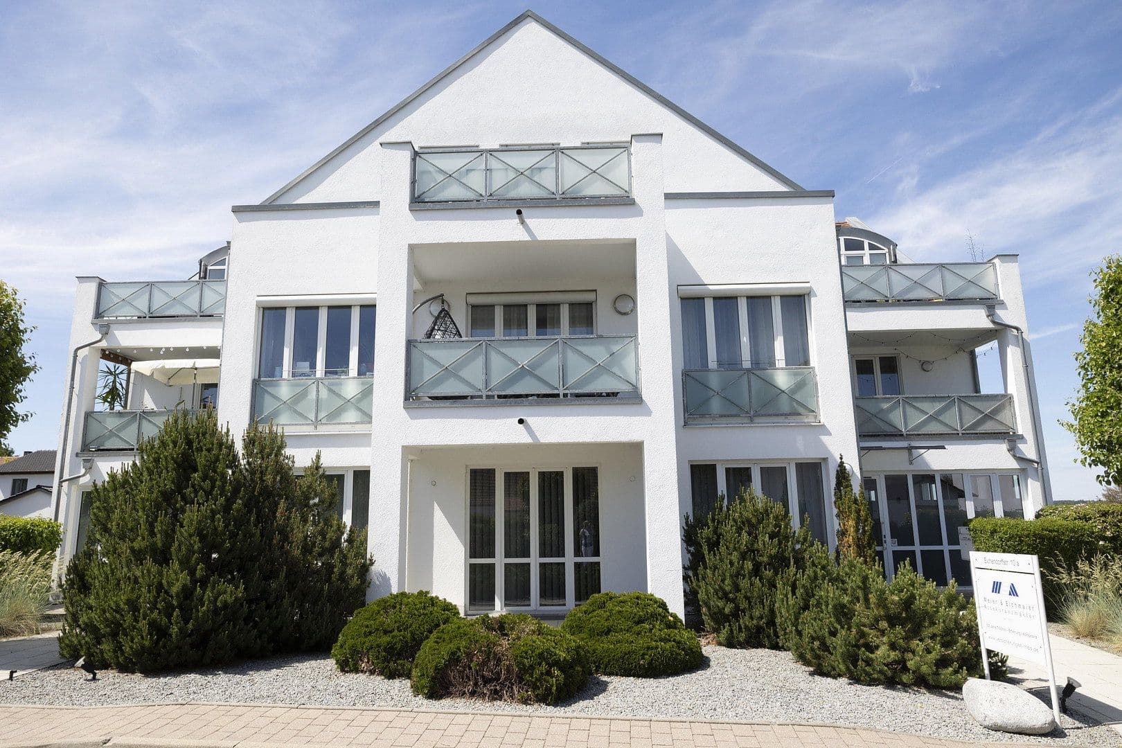 Pronájem kanceláře 404 m², Neufahrn in Niederbayern, Bavorsko Pronájem kanceláře 404 m², Neufahrn in Niederbayern, Bavorsko
