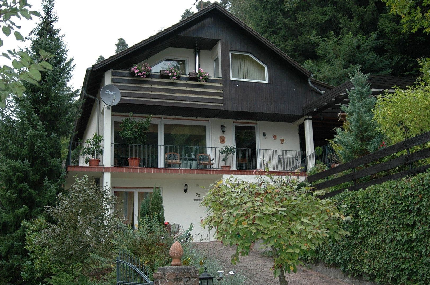 Prodej domu 251 m², pozemek 2.000 m², Neidenfels, Porýní-Falc Prodej domu 251 m², pozemek 2.000 m², Neidenfels, Porýní-Falc