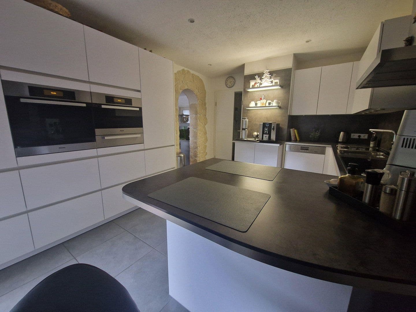 Prodej domu 251 m², pozemek 2.000 m², Neidenfels, Porýní-Falc Prodej domu 251 m², pozemek 2.000 m², Neidenfels, Porýní-Falc