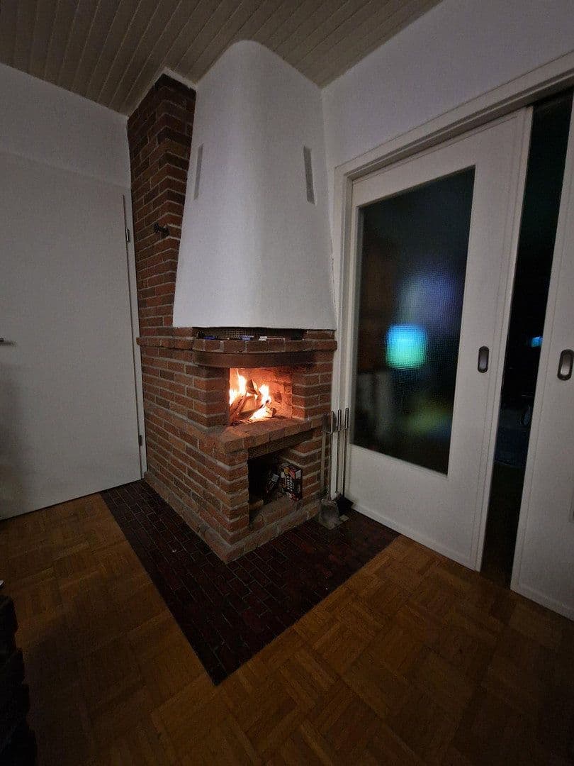 Prodej domu 251 m², pozemek 2.000 m², Neidenfels, Porýní-Falc Prodej domu 251 m², pozemek 2.000 m², Neidenfels, Porýní-Falc