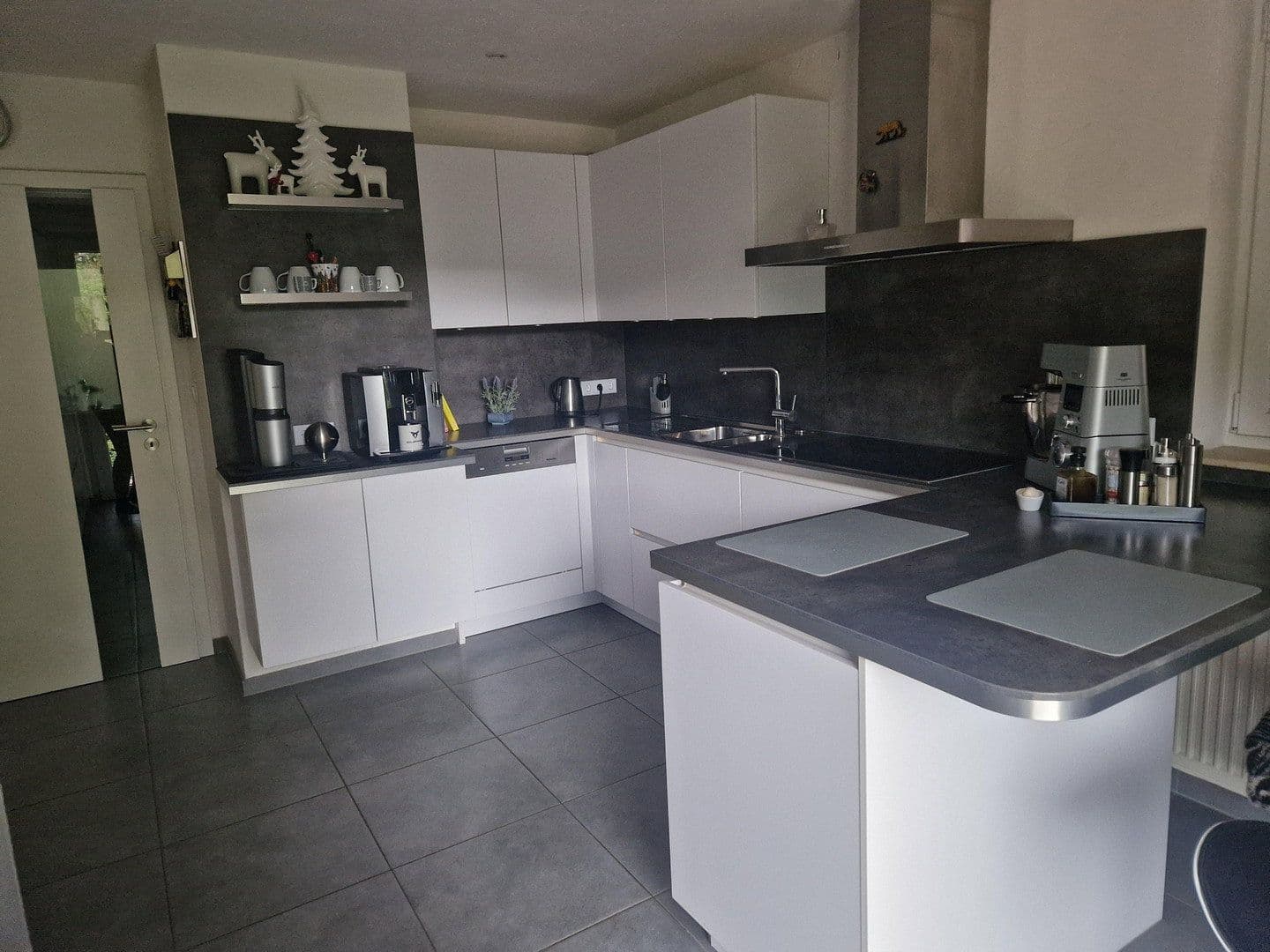 Prodej domu 251 m², pozemek 2.000 m², Neidenfels, Porýní-Falc Prodej domu 251 m², pozemek 2.000 m², Neidenfels, Porýní-Falc