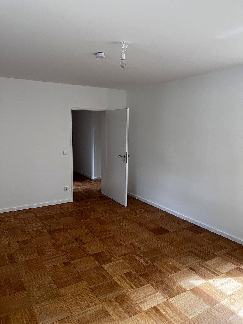 Pronájem bytu 3+1 83 m², Planegg, Bavorsko Pronájem bytu 3+1 83 m², Planegg, Bavorsko