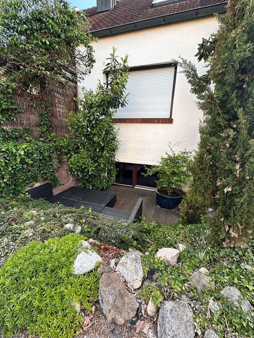 Pronájem bytu 2+1 54 m², Roth, Bavorsko Pronájem bytu 2+1 54 m², Roth, Bavorsko