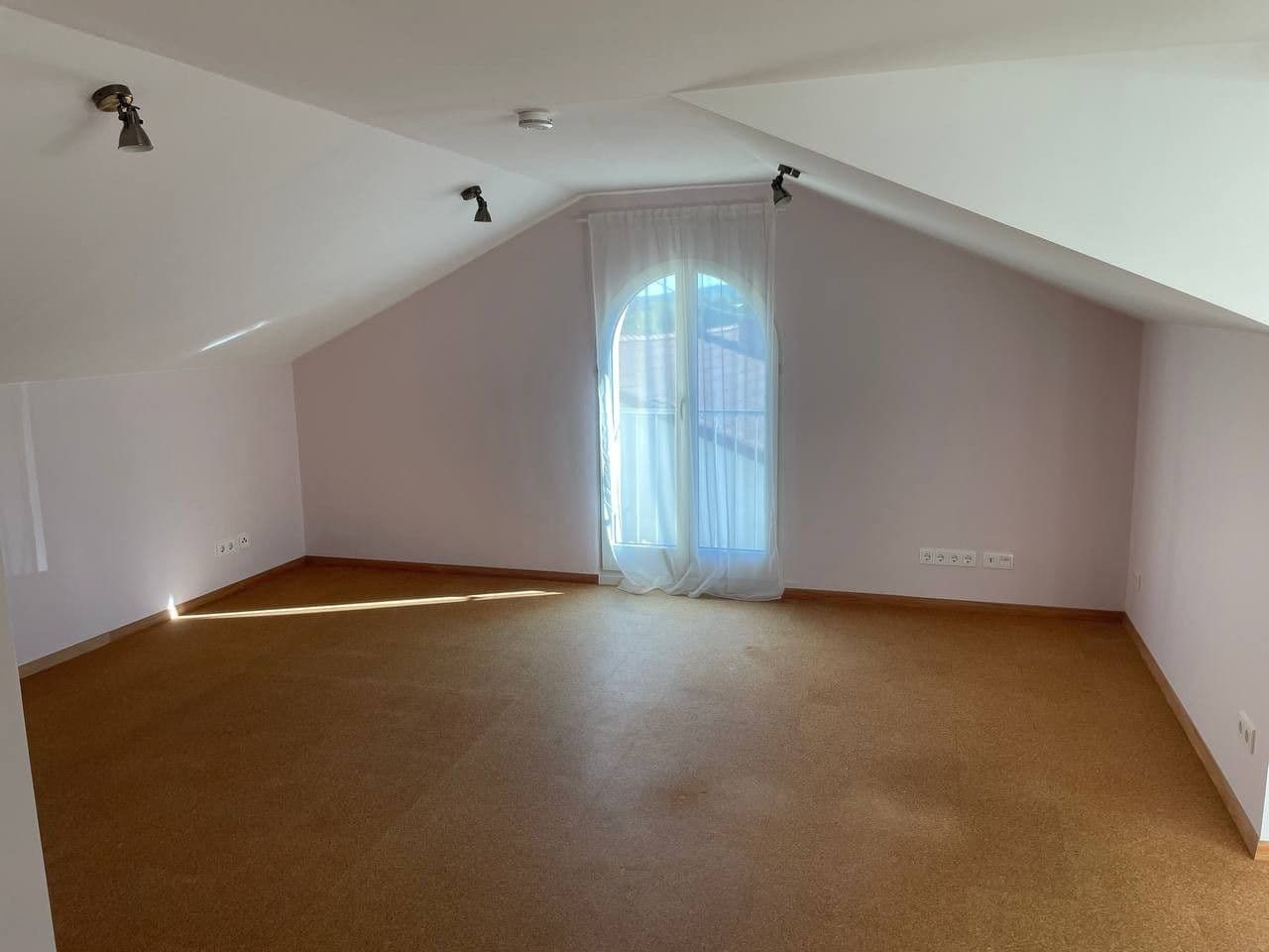 Prodej bytu 3+1 60 m², Flachswiesenstraße, Winnenden, Bádensko-Württembersko Prodej bytu 3+1 60 m², Flachswiesenstraße, Winnenden, Bádensko-Württembersko