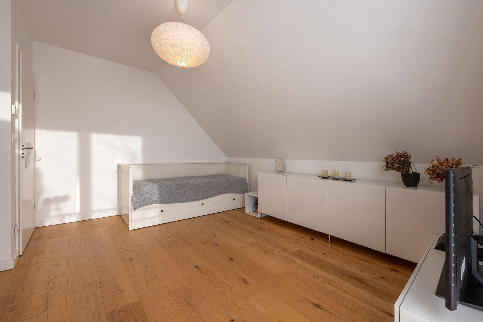 Prodej domu 153 m², pozemek 645 m², Ahrensburg, Šlesvicko-Holštýnsko Prodej domu 153 m², pozemek 645 m², Ahrensburg, Šlesvicko-Holštýnsko