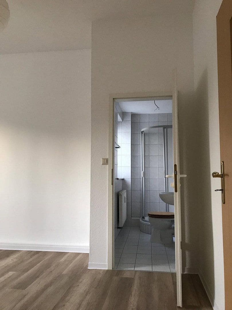 Pronájem bytu 2+1 46 m², Bahnhofstr.9, Dresden, Sasko Pronájem bytu 2+1 46 m², Bahnhofstr.9, Dresden, Sasko
