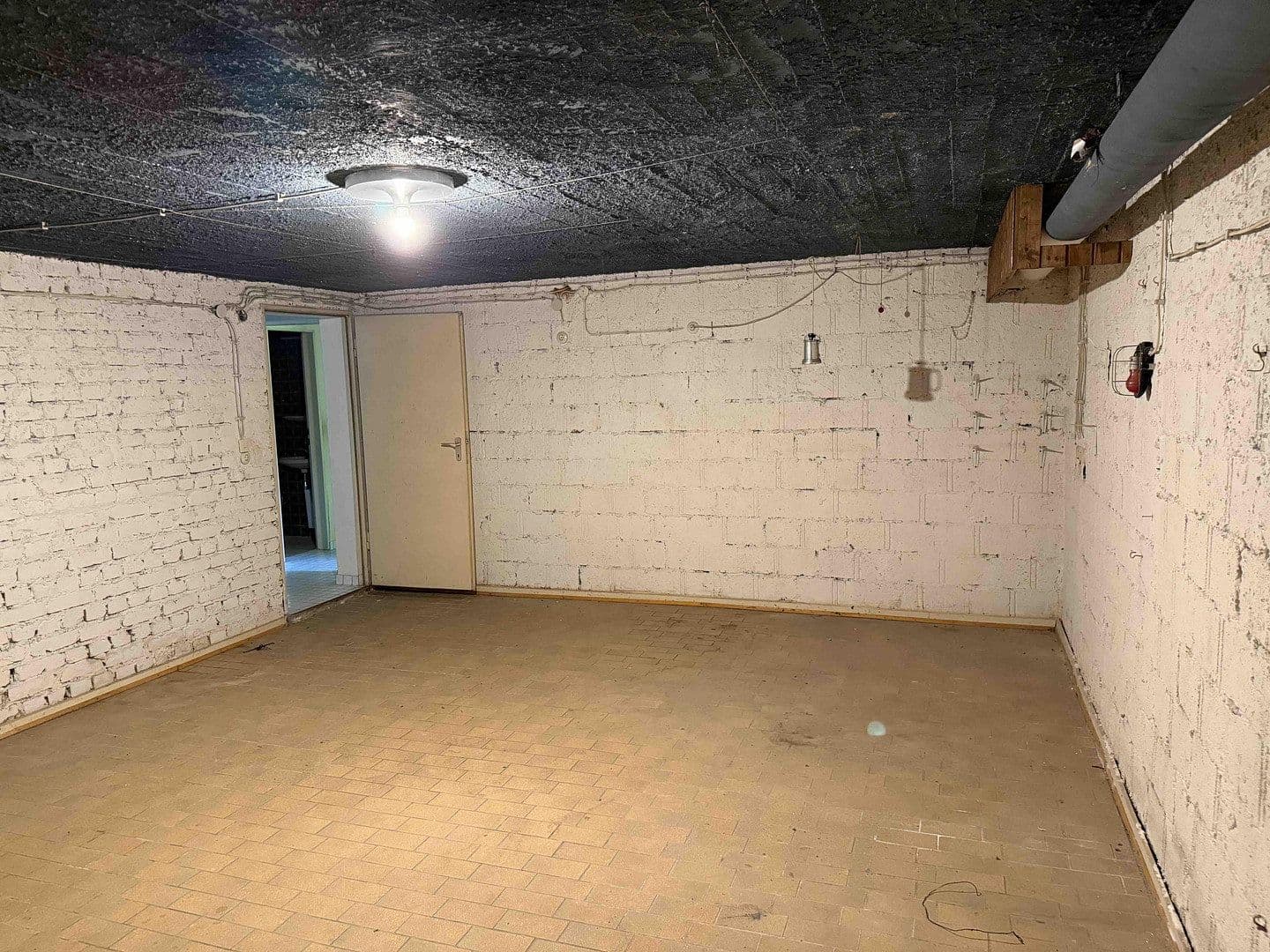 Prodej domu 156 m², pozemek 679 m², Am Rödchen 34, Idstein, Hessen Prodej domu 156 m², pozemek 679 m², Am Rödchen 34, Idstein, Hessen