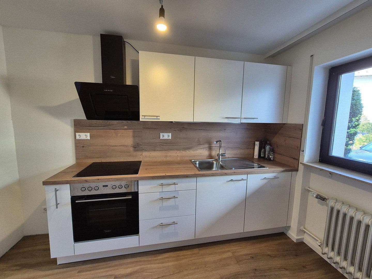 Pronájem domu 150 m², pozemek 317 m², Bad Krozingen, Bádensko-Württembersko Pronájem domu 150 m², pozemek 317 m², Bad Krozingen, Bádensko-Württembersko