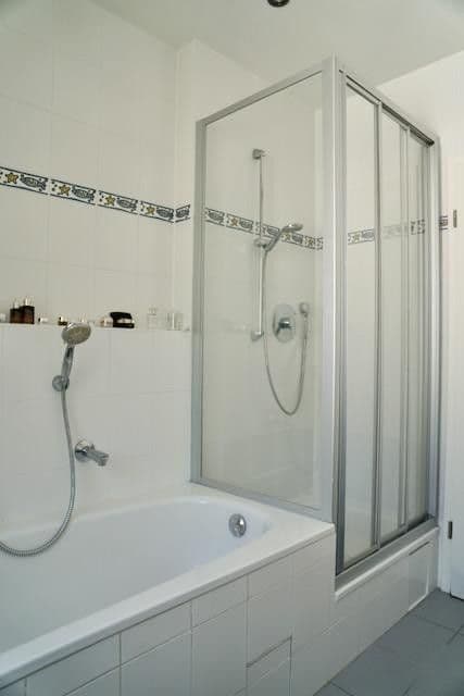 Pronájem bytu 3+1 70 m², Waldperlacher Str. 88, München, Bavorsko Pronájem bytu 3+1 70 m², Waldperlacher Str. 88, München, Bavorsko