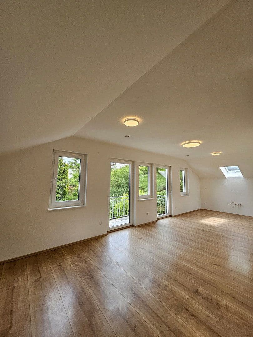 Prodej domu 210 m², pozemek 500 m², Bad Orb, Hessen Prodej domu 210 m², pozemek 500 m², Bad Orb, Hessen