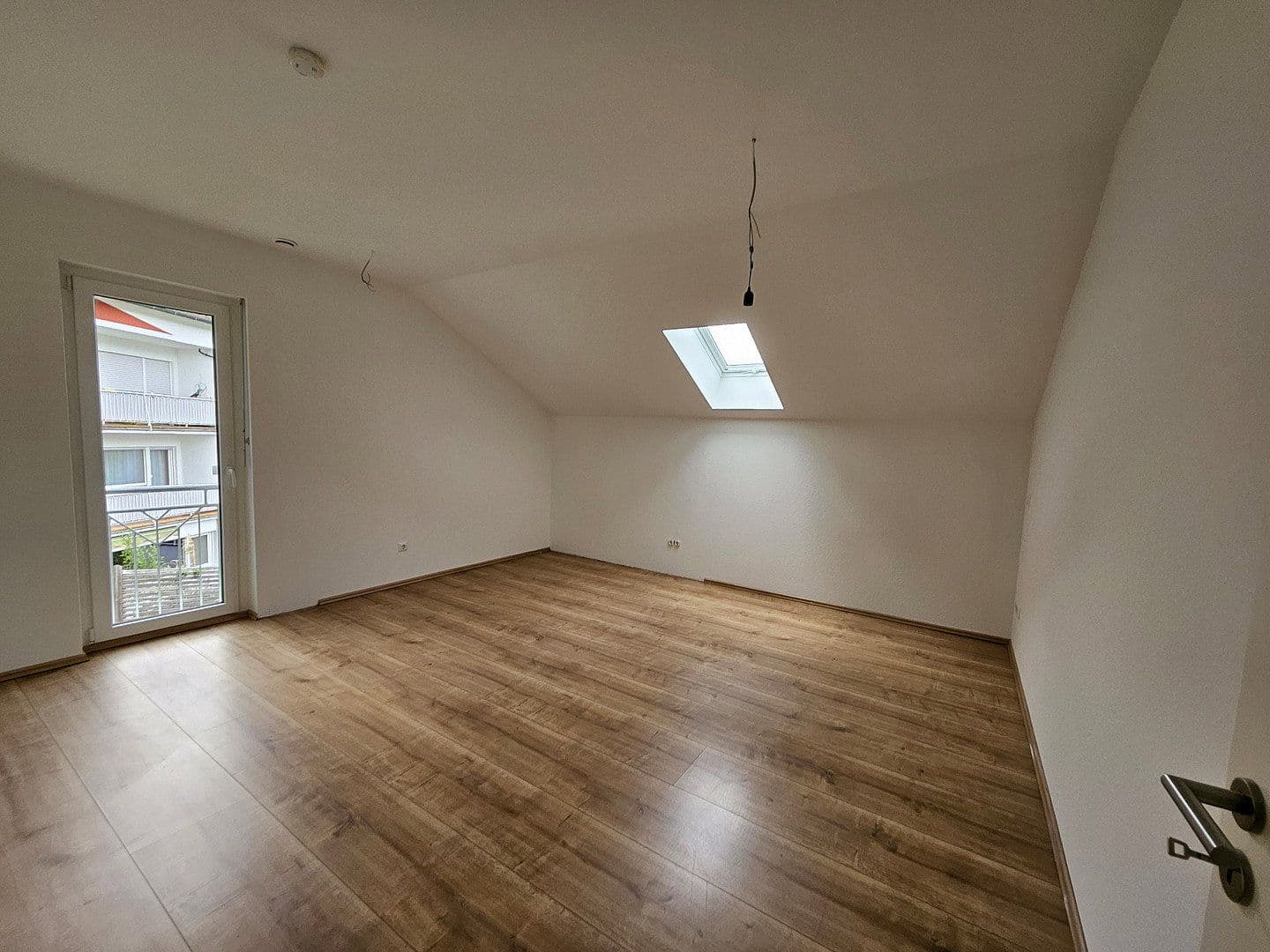 Prodej domu 210 m², pozemek 500 m², Bad Orb, Hessen Prodej domu 210 m², pozemek 500 m², Bad Orb, Hessen