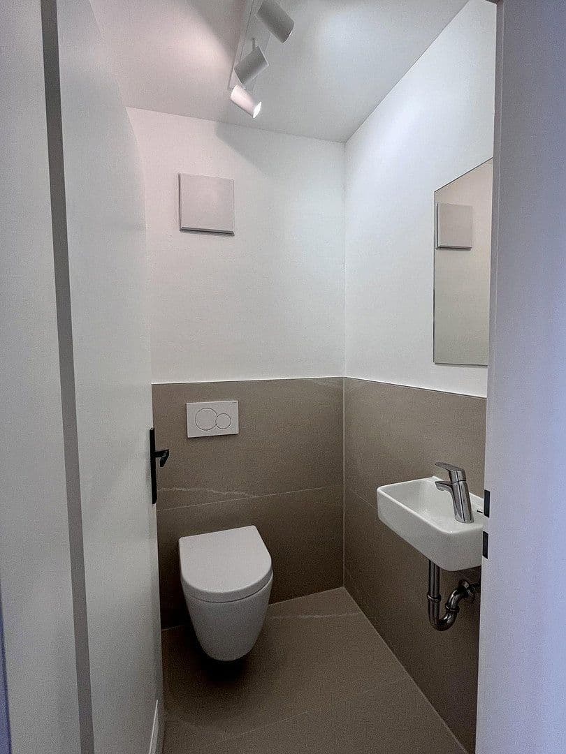 Prodej bytu 4+kk 96 m², Lange Straße 36, Erbach, Bádensko-Württembersko Prodej bytu 4+kk 96 m², Lange Straße 36, Erbach, Bádensko-Württembersko