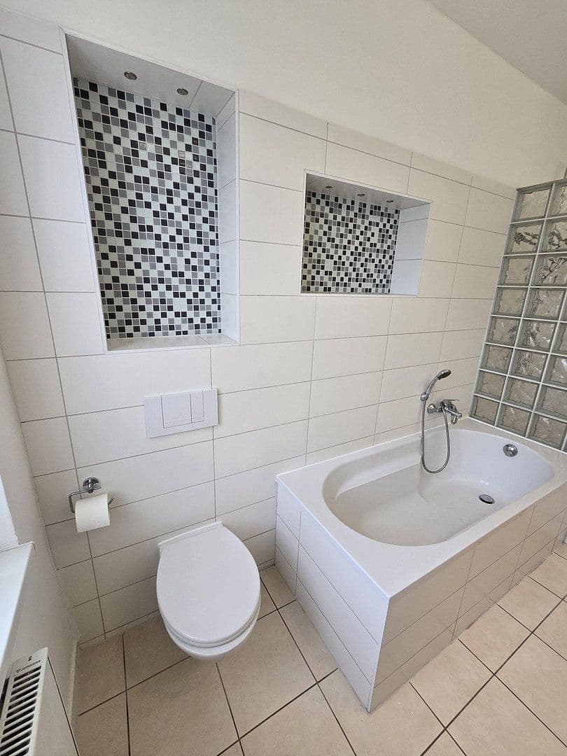 Pronájem bytu 4+kk 114 m², Gerhart-Hauptmann Straße 43/45, Teltow, Braniborsko Pronájem bytu 4+kk 114 m², Gerhart-Hauptmann Straße 43/45, Teltow, Braniborsko