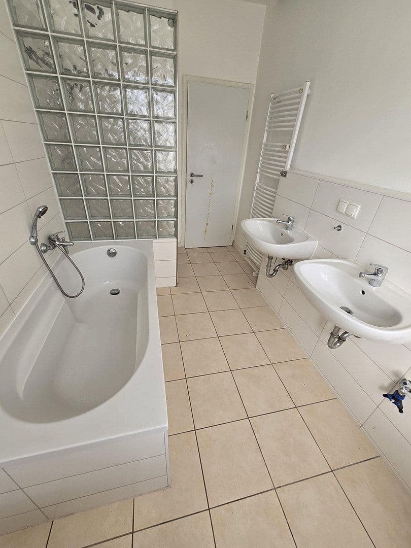 Pronájem bytu 4+kk 114 m², Gerhart-Hauptmann Straße 43/45, Teltow, Braniborsko Pronájem bytu 4+kk 114 m², Gerhart-Hauptmann Straße 43/45, Teltow, Braniborsko