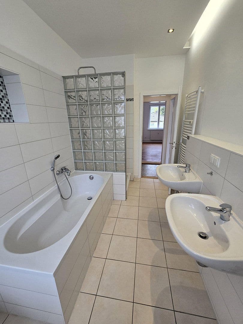 Pronájem bytu 4+kk 114 m², Gerhart-Hauptmann Straße 43/45, Teltow, Braniborsko Pronájem bytu 4+kk 114 m², Gerhart-Hauptmann Straße 43/45, Teltow, Braniborsko