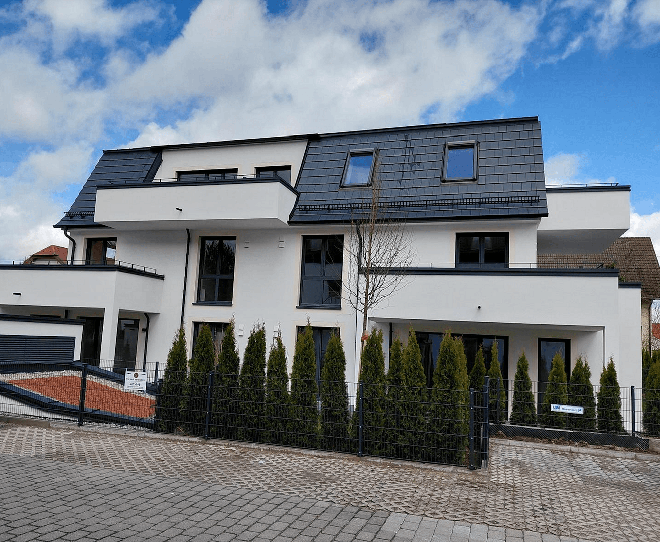 Pronájem bytu 3+1 94 m², Dorfstraße 11b, Germering, Bavorsko Pronájem bytu 3+1 94 m², Dorfstraße 11b, Germering, Bavorsko
