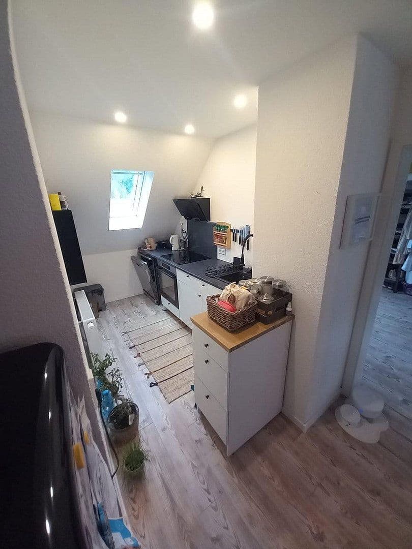 Pronájem bytu 3+1 65 m², Pforzheim, Bádensko-Württembersko Pronájem bytu 3+1 65 m², Pforzheim, Bádensko-Württembersko