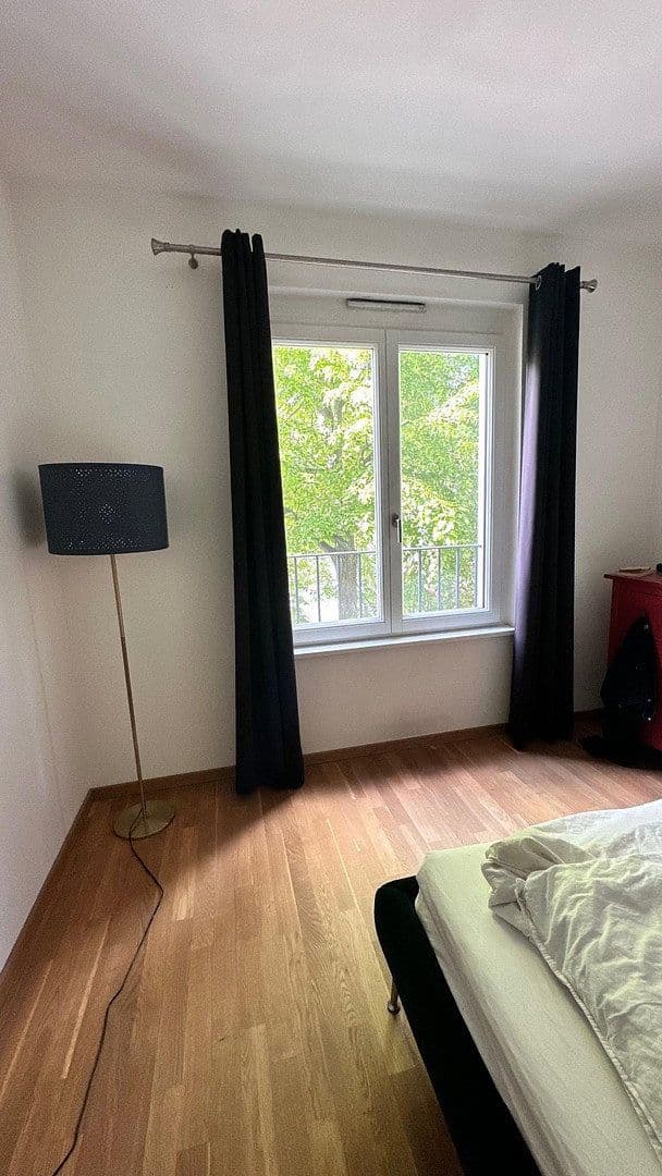 Prodej bytu 2+1 60 m², Gürtelstraße 7, Berlin, Berlín Prodej bytu 2+1 60 m², Gürtelstraße 7, Berlin, Berlín