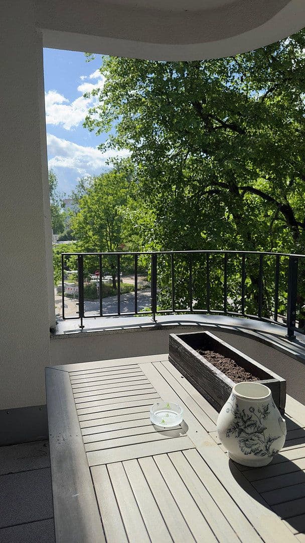 Prodej bytu 2+1 60 m², Gürtelstraße 7, Berlin, Berlín Prodej bytu 2+1 60 m², Gürtelstraße 7, Berlin, Berlín