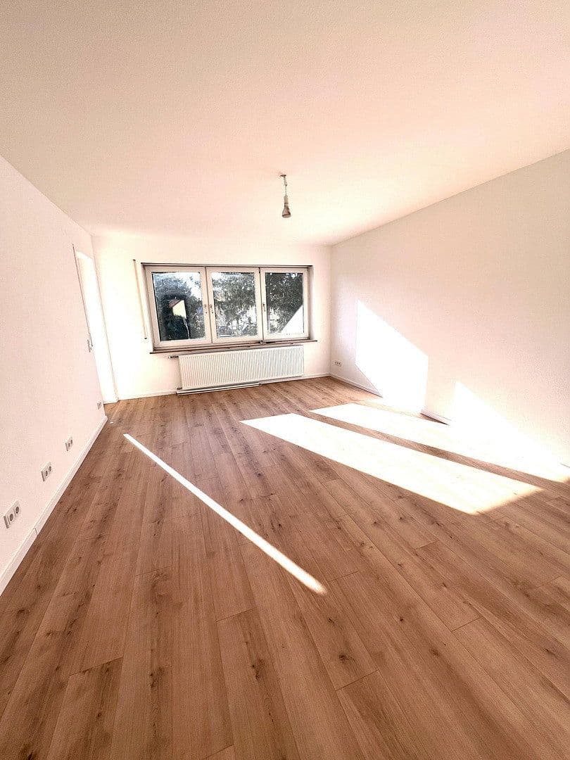 Pronájem bytu 3+1 78 m², Fürth, Bavorsko Pronájem bytu 3+1 78 m², Fürth, Bavorsko