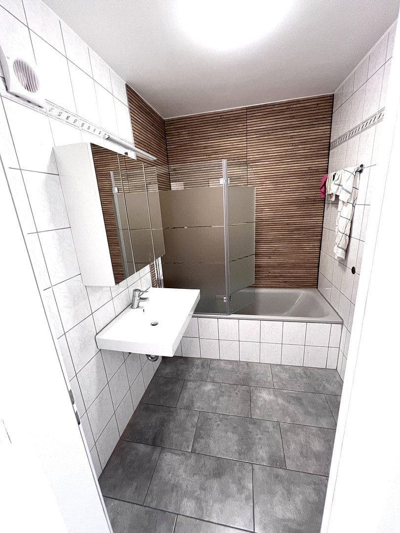 Pronájem bytu 3+1 78 m², Fürth, Bavorsko Pronájem bytu 3+1 78 m², Fürth, Bavorsko