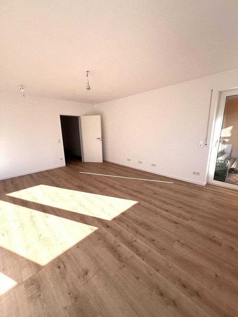 Pronájem bytu 3+1 78 m², Fürth, Bavorsko Pronájem bytu 3+1 78 m², Fürth, Bavorsko