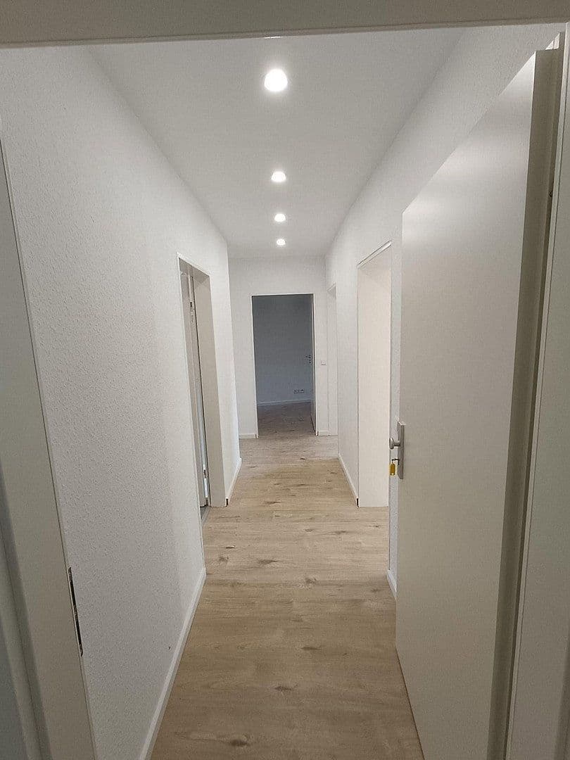 Pronájem bytu 2+1 62 m², Kirchstr. 12, Deizisau, Bádensko-Württembersko Pronájem bytu 2+1 62 m², Kirchstr. 12, Deizisau, Bádensko-Württembersko