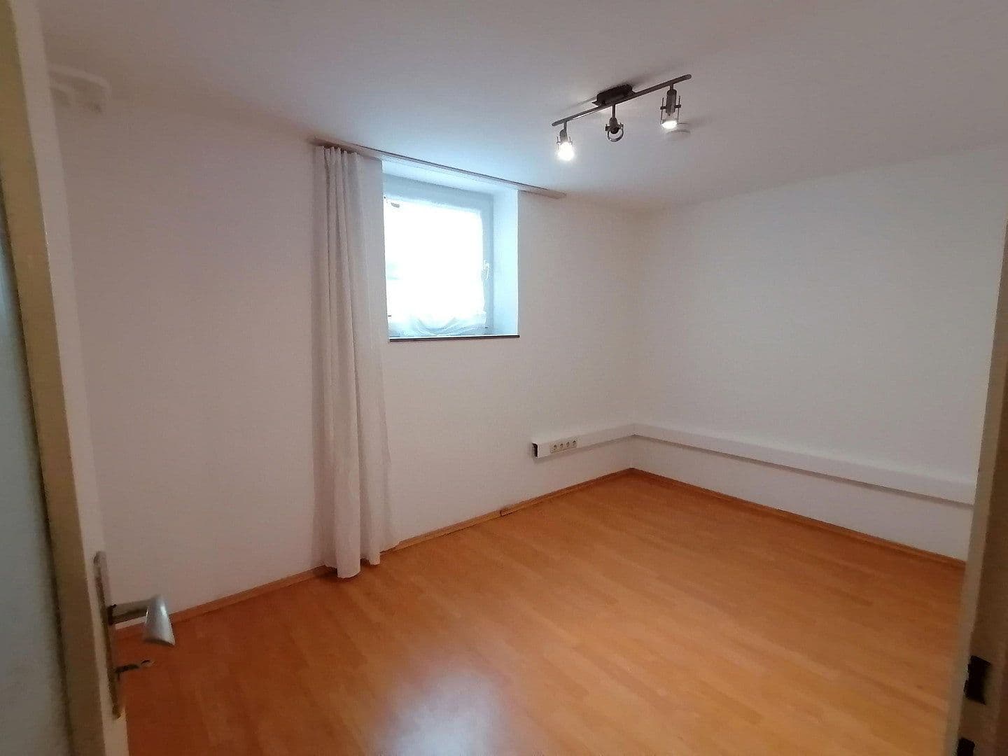 Pronájem kanceláře 51 m², Forstenrieder Allee 116, München, Bavorsko Pronájem kanceláře 51 m², Forstenrieder Allee 116, München, Bavorsko