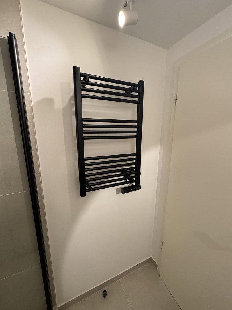 Pronájem bytu 1+1 37 m², Münsterstrasse 161, Düsseldorf, Severní Porýní-Vestfálsko Pronájem bytu 1+1 37 m², Münsterstrasse 161, Düsseldorf, Severní Porýní-Vestfálsko