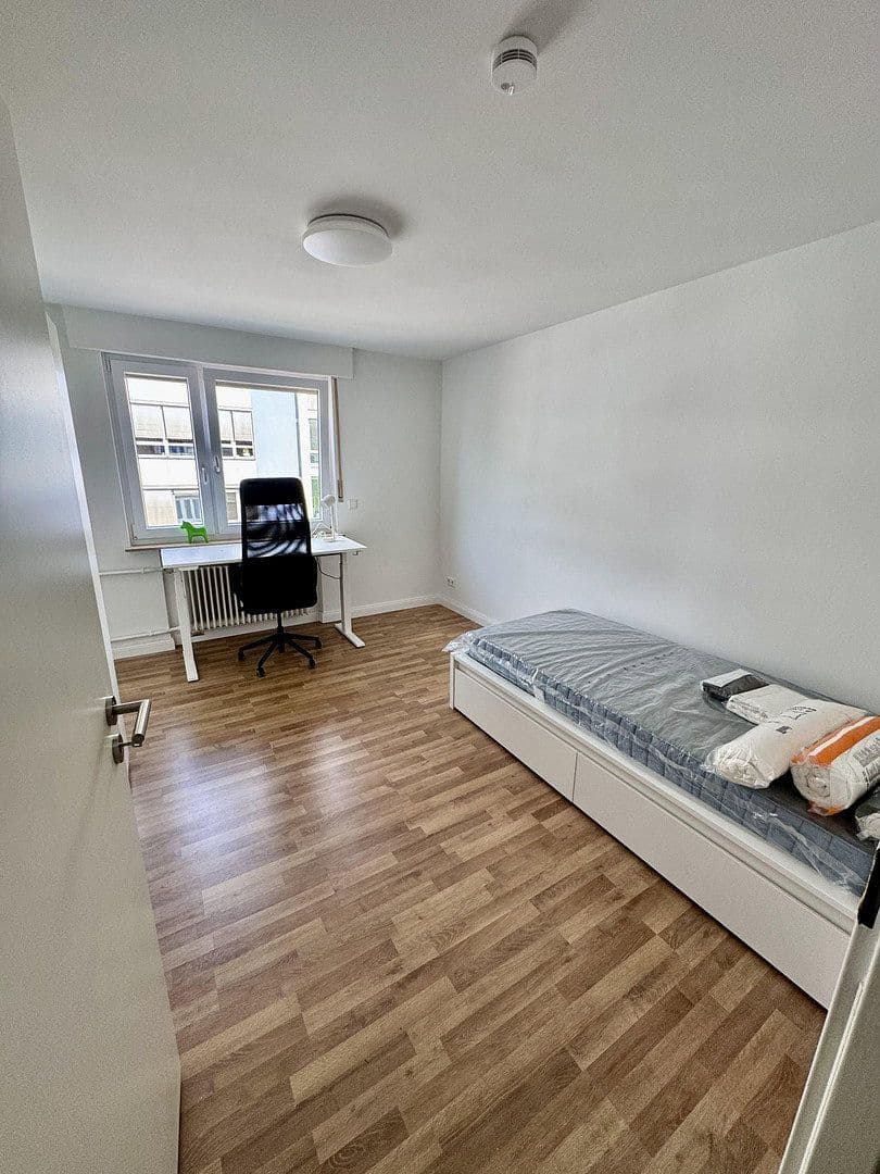 Pronájem bytu 14 m², Rollnerstraße 9, Nürnberg, Bavorsko Pronájem bytu 14 m², Rollnerstraße 9, Nürnberg, Bavorsko