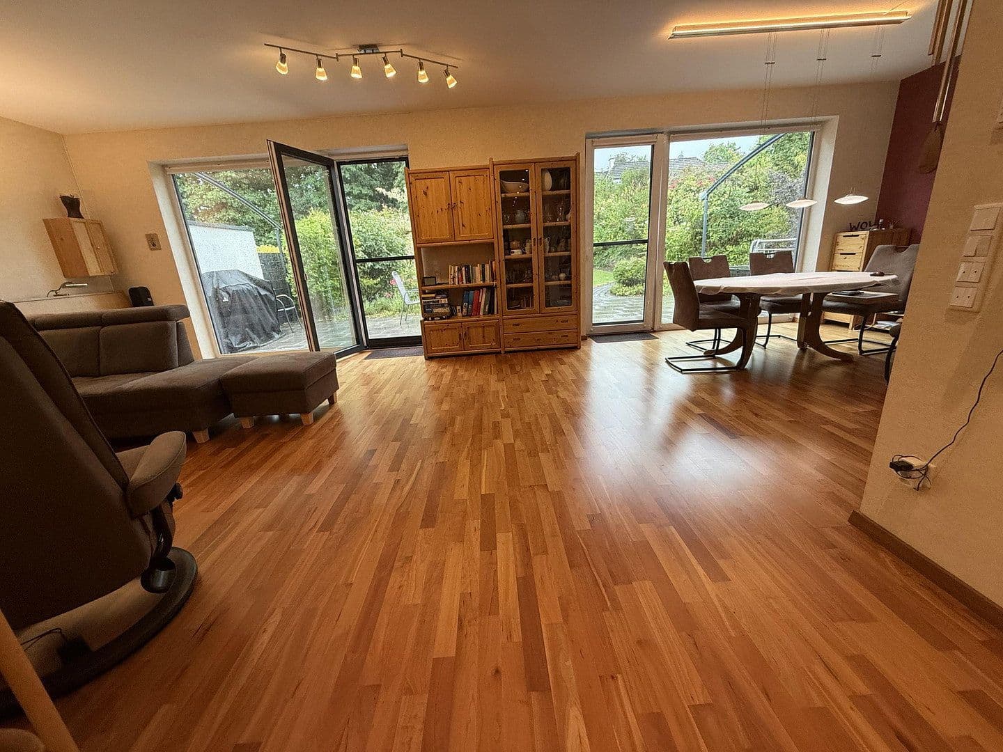 Prodej domu 195 m², pozemek 614 m², Mönchengladbach, Severní Porýní-Vestfálsko Prodej domu 195 m², pozemek 614 m², Mönchengladbach, Severní Porýní-Vestfálsko