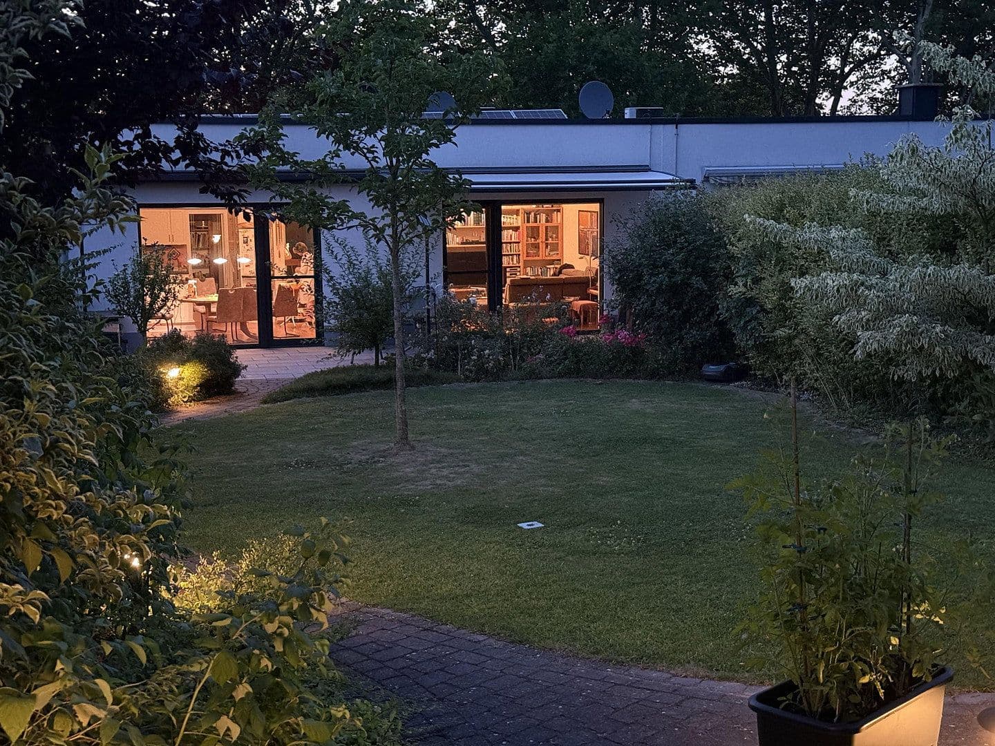 Prodej domu 195 m², pozemek 614 m², Mönchengladbach, Severní Porýní-Vestfálsko Prodej domu 195 m², pozemek 614 m², Mönchengladbach, Severní Porýní-Vestfálsko