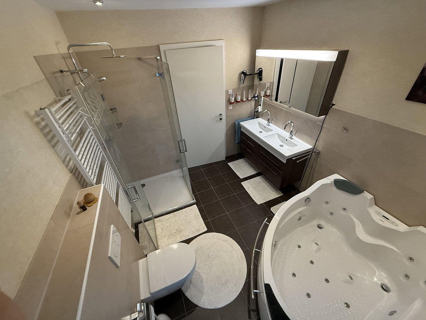 Prodej domu 195 m², pozemek 614 m², Mönchengladbach, Severní Porýní-Vestfálsko Prodej domu 195 m², pozemek 614 m², Mönchengladbach, Severní Porýní-Vestfálsko