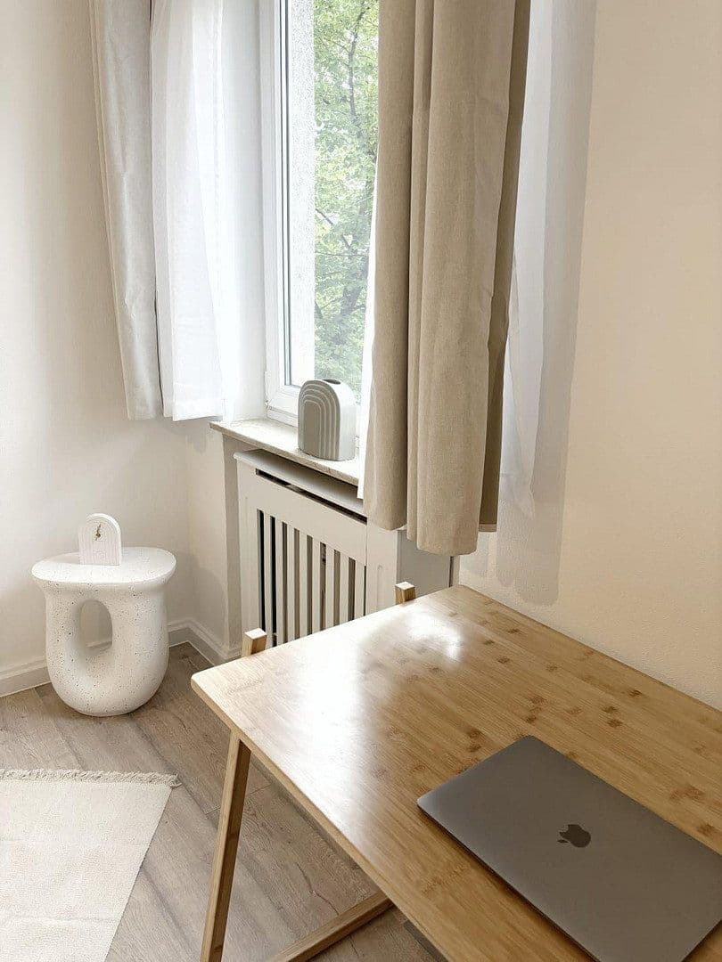 Pronájem bytu 2+1 50 m², Schleißheimer Str. 182, München, Bavorsko Pronájem bytu 2+1 50 m², Schleißheimer Str. 182, München, Bavorsko