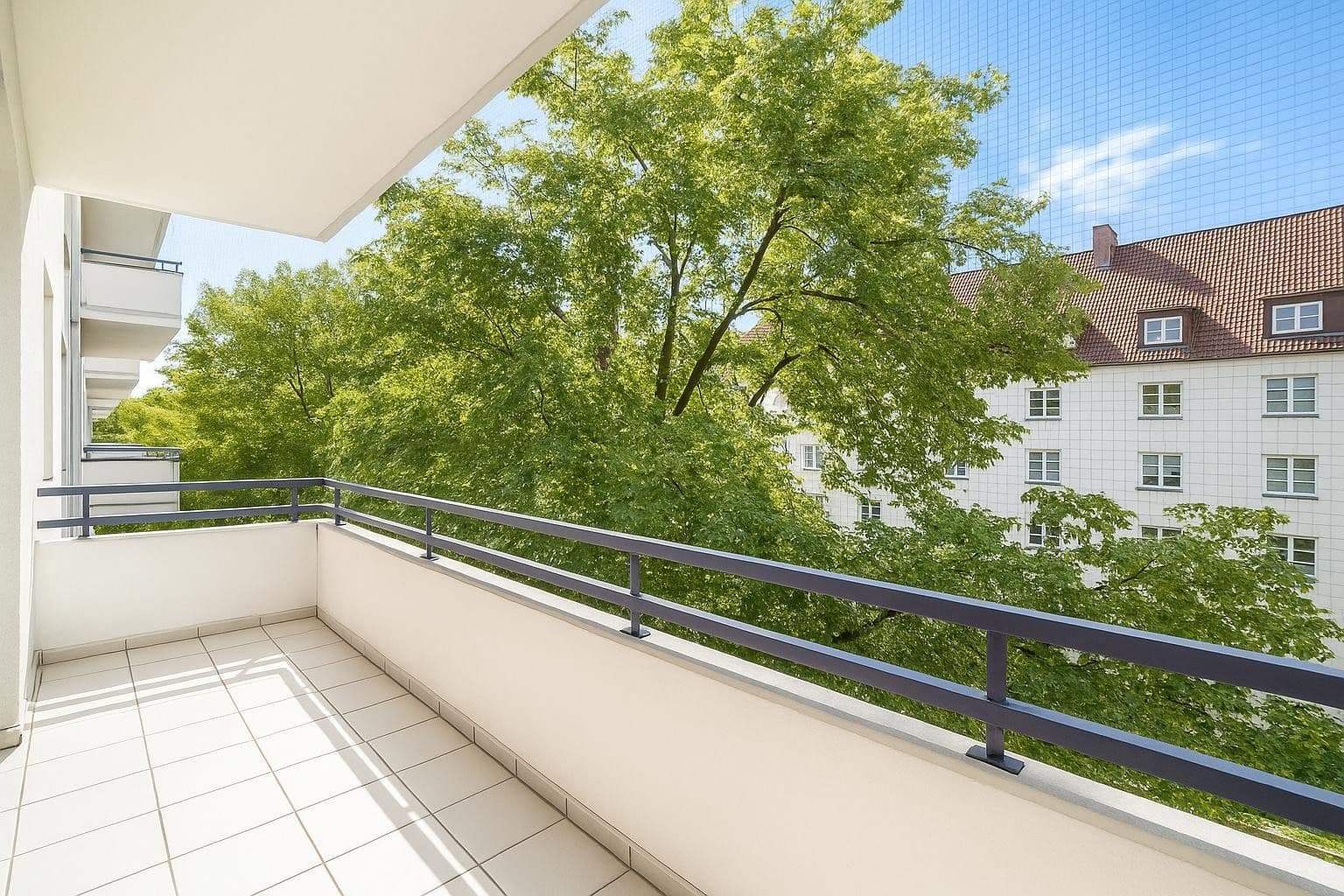Pronájem bytu 2+1 50 m², Schleißheimer Str. 182, München, Bavorsko Pronájem bytu 2+1 50 m², Schleißheimer Str. 182, München, Bavorsko