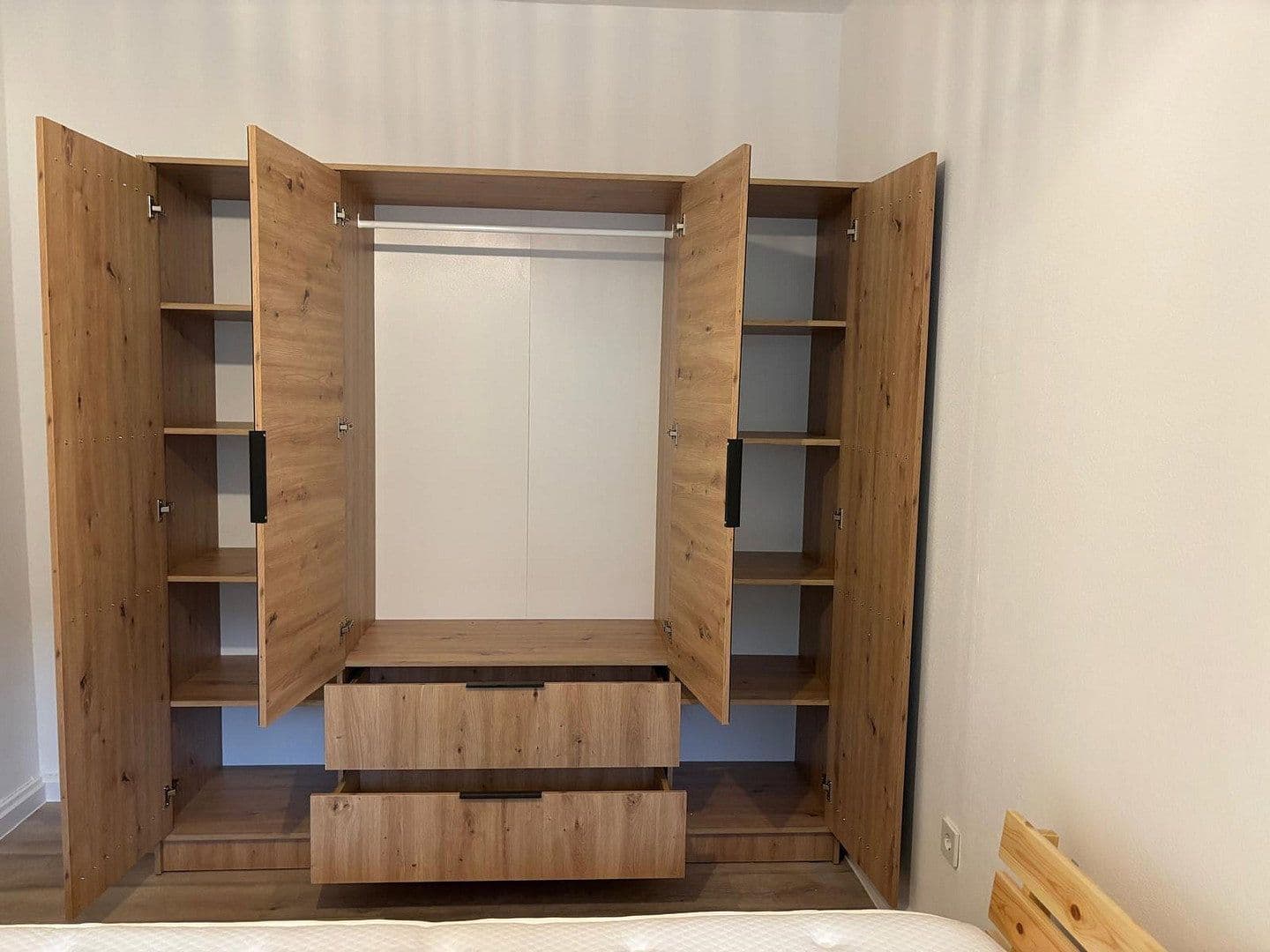 Pronájem bytu 2+1 50 m², Schleißheimer Str. 182, München, Bavorsko Pronájem bytu 2+1 50 m², Schleißheimer Str. 182, München, Bavorsko