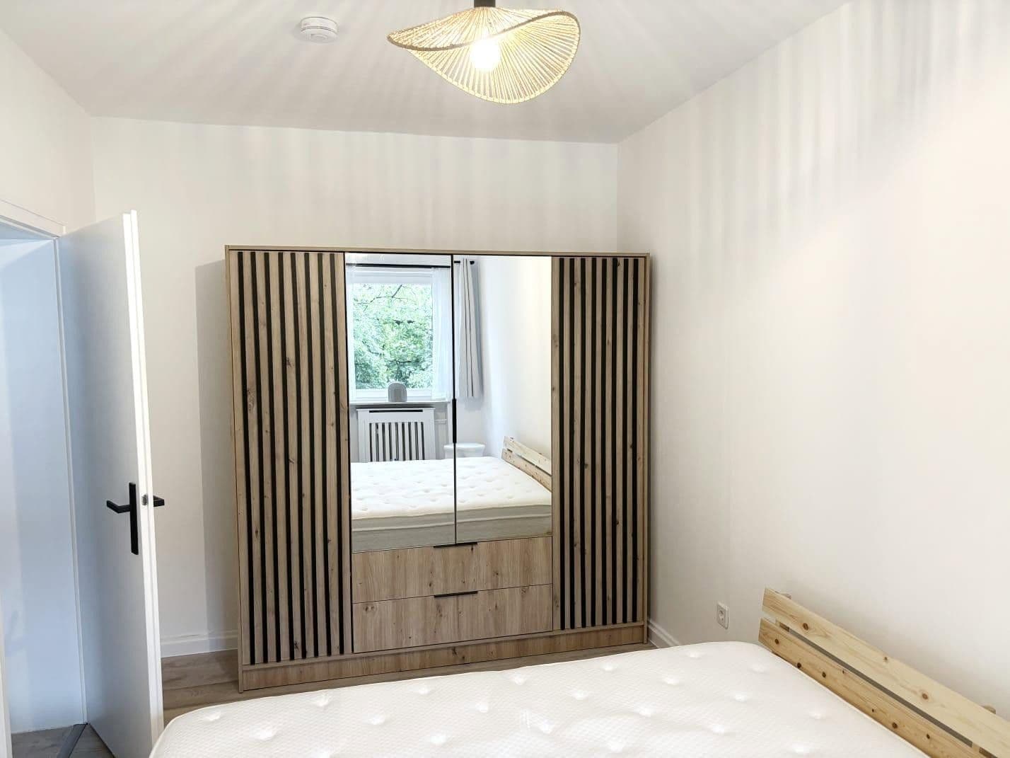 Pronájem bytu 2+1 50 m², Schleißheimer Str. 182, München, Bavorsko Pronájem bytu 2+1 50 m², Schleißheimer Str. 182, München, Bavorsko