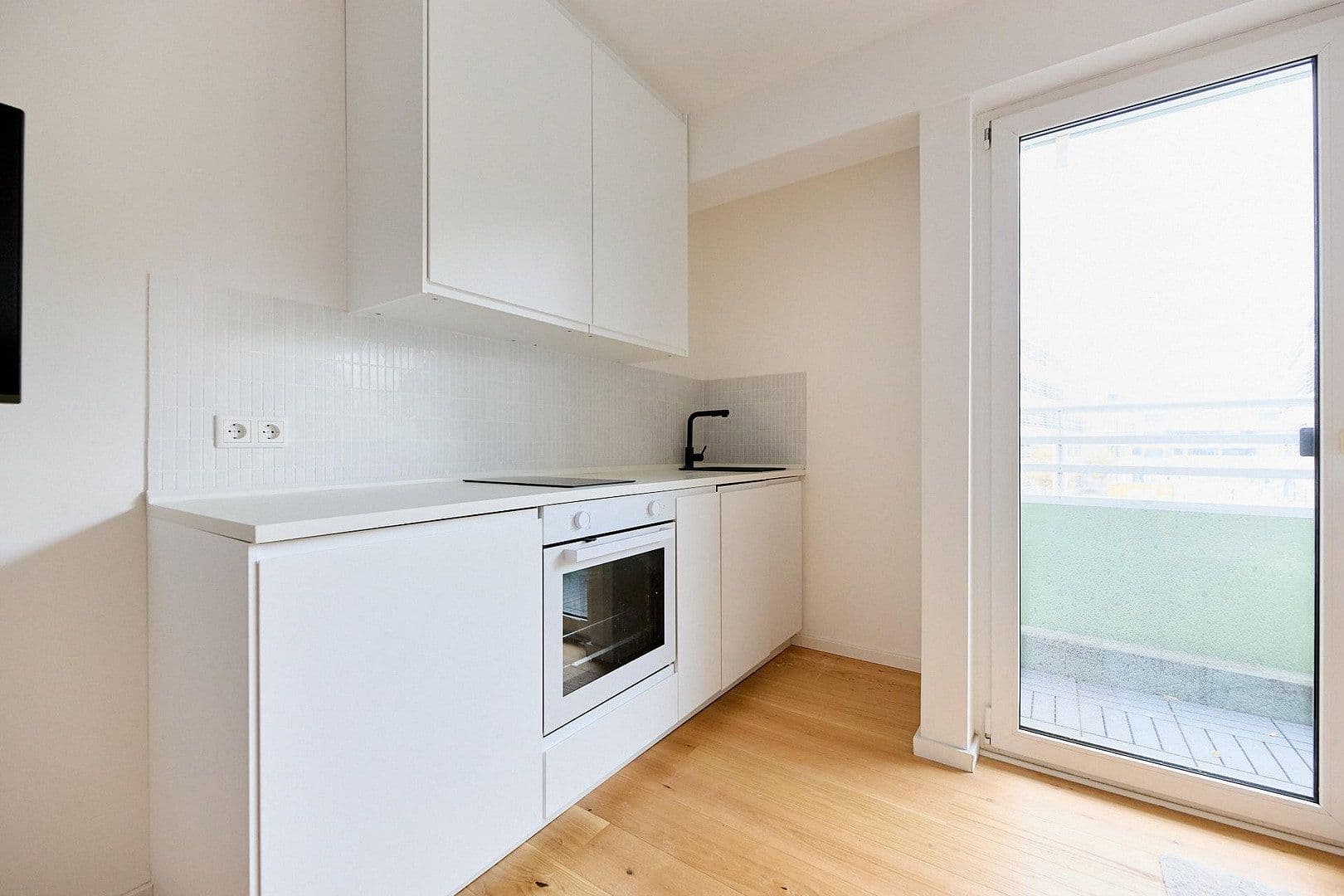 Prodej bytu 1+1 25 m², Münsterstrasse 161, Düsseldorf, Severní Porýní-Vestfálsko Prodej bytu 1+1 25 m², Münsterstrasse 161, Düsseldorf, Severní Porýní-Vestfálsko