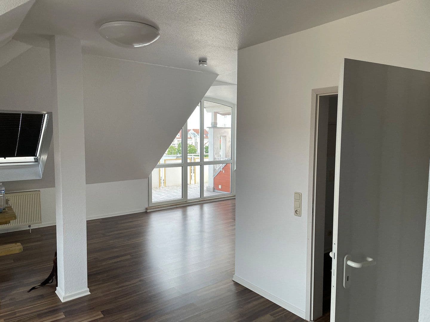 Pronájem bytu 1+1 57 m², Dietzenbach, Hessen Pronájem bytu 1+1 57 m², Dietzenbach, Hessen