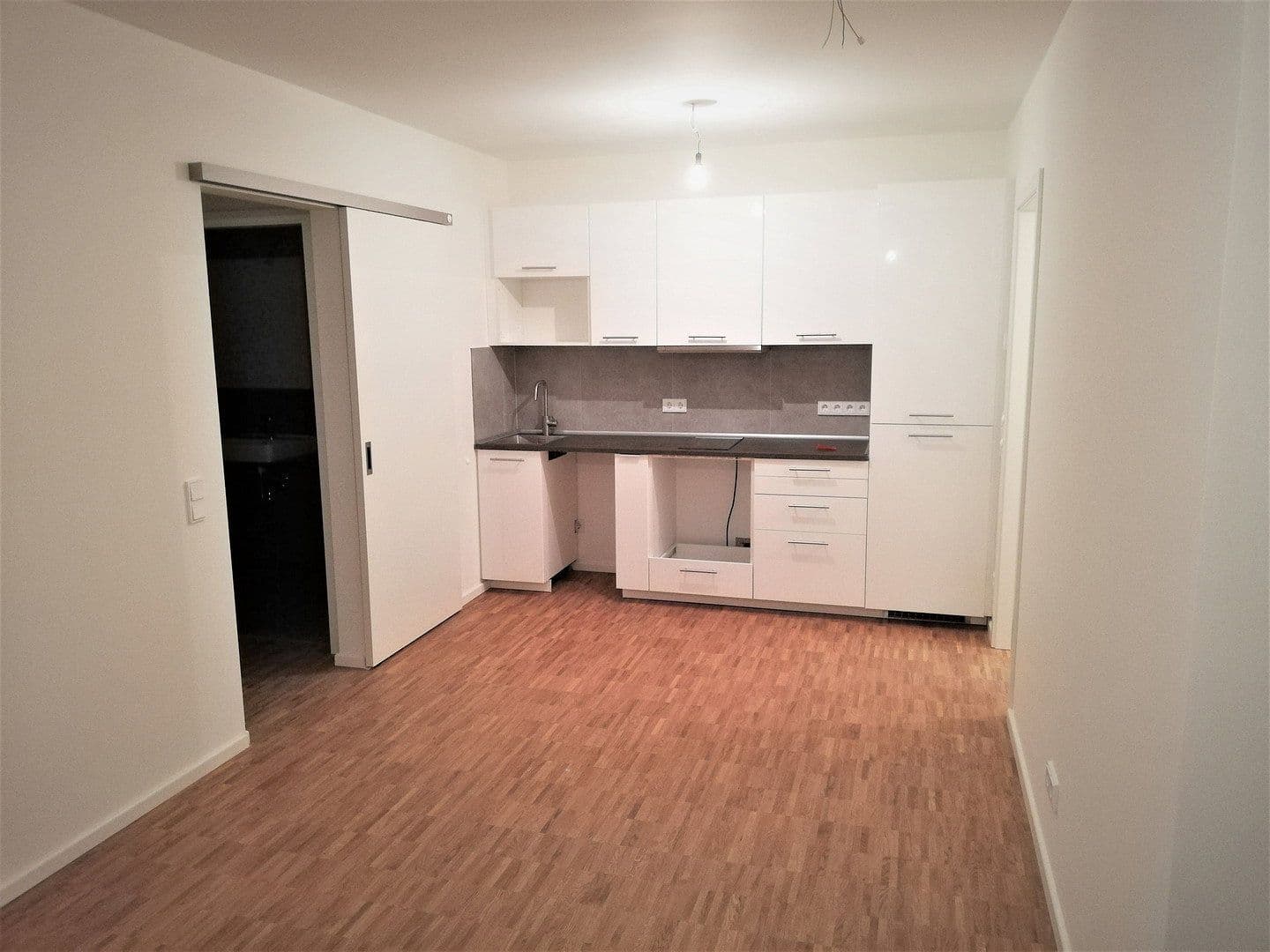 Pronájem bytu 2+1 57 m², Holsteiner Chaussee 22, Hamburg, Hamburg Pronájem bytu 2+1 57 m², Holsteiner Chaussee 22, Hamburg, Hamburg