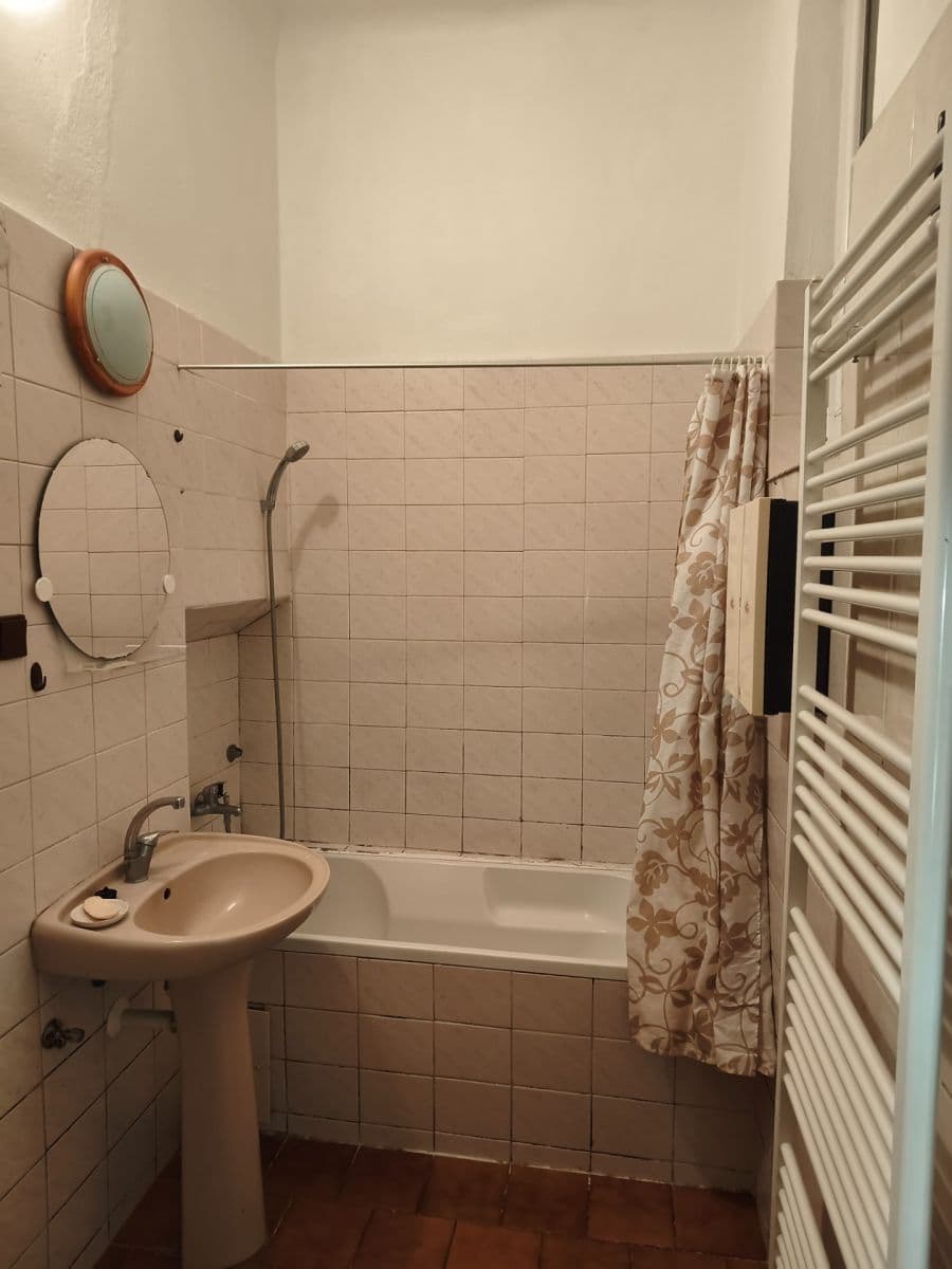 Pronájem bytu 1+1 35 m², Šafaříkova, Prostějov, Olomoucký kraj Pronájem bytu 1+1 35 m², Šafaříkova, Prostějov, Olomoucký kraj