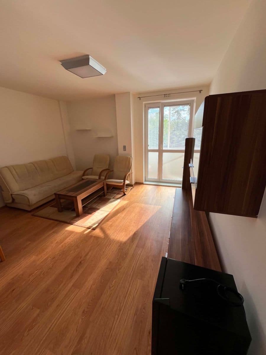 Pronájem bytu 3+kk 72 m², Čajkovského, Hodonín, Jihomoravský kraj Pronájem bytu 3+kk 72 m², Čajkovského, Hodonín, Jihomoravský kraj