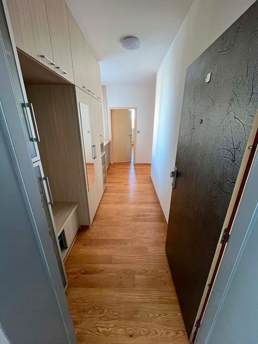 Pronájem bytu 3+kk 72 m², Čajkovského, Hodonín, Jihomoravský kraj Pronájem bytu 3+kk 72 m², Čajkovského, Hodonín, Jihomoravský kraj
