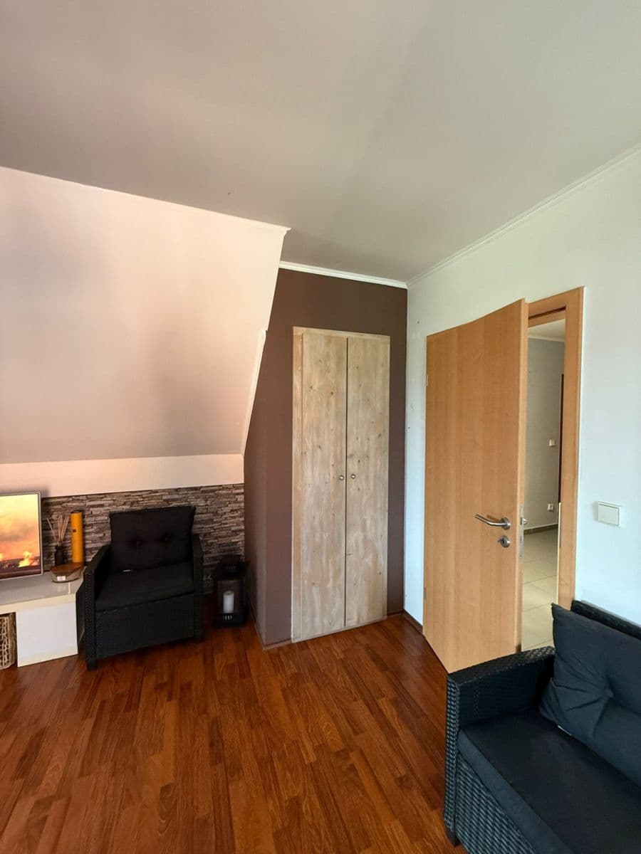 Pronájem bytu 2+1 65 m², Luční, Nupaky, Středočeský kraj Pronájem bytu 2+1 65 m², Luční, Nupaky, Středočeský kraj