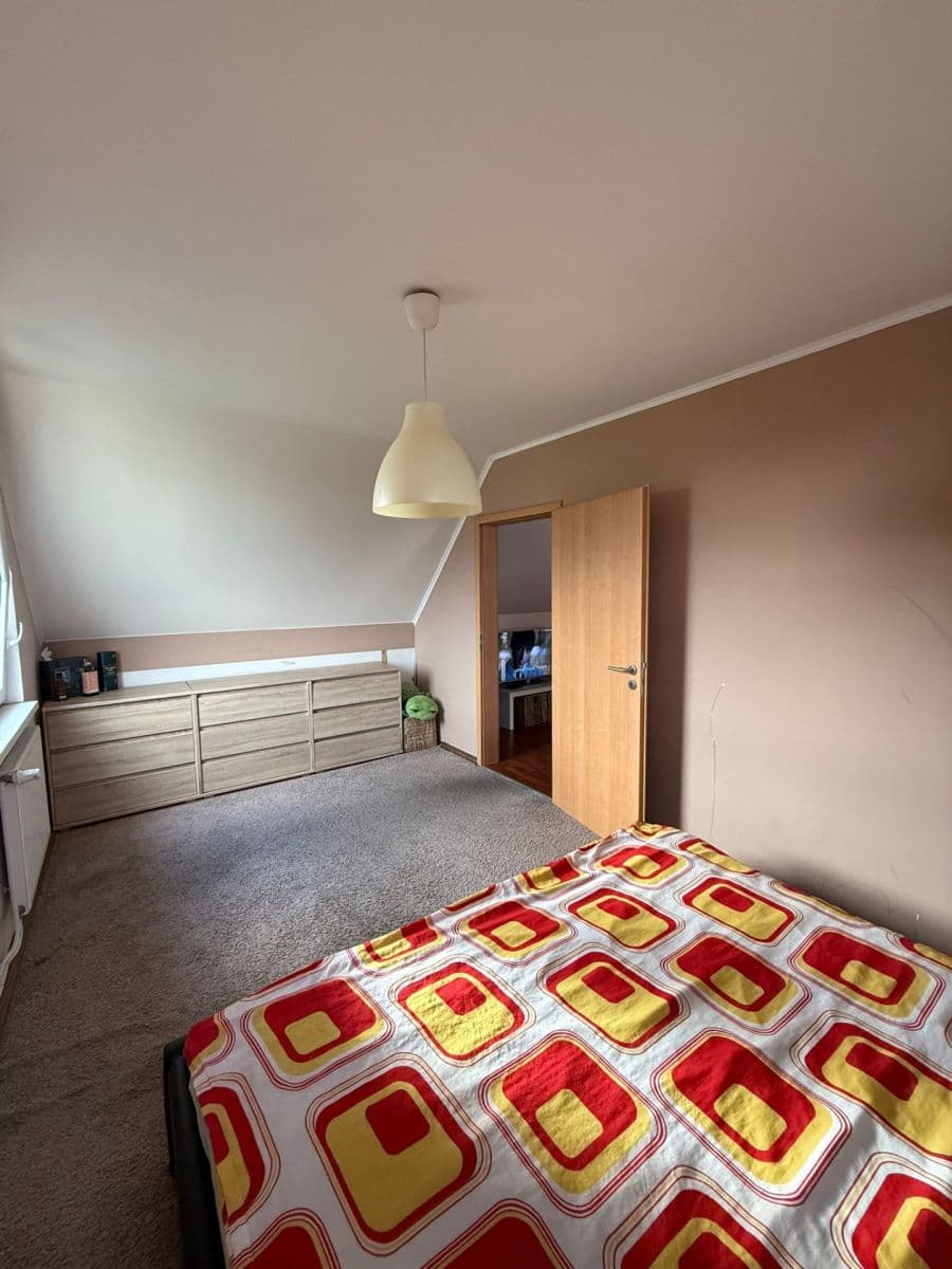 Pronájem bytu 2+1 65 m², Luční, Nupaky, Středočeský kraj Pronájem bytu 2+1 65 m², Luční, Nupaky, Středočeský kraj