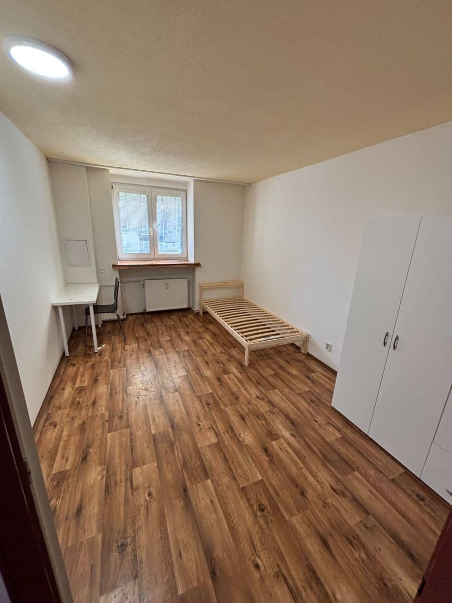 Pronájem bytu 3+1 60 m², Londýnská, Ústí nad Labem, Ústecký kraj Pronájem bytu 3+1 60 m², Londýnská, Ústí nad Labem, Ústecký kraj