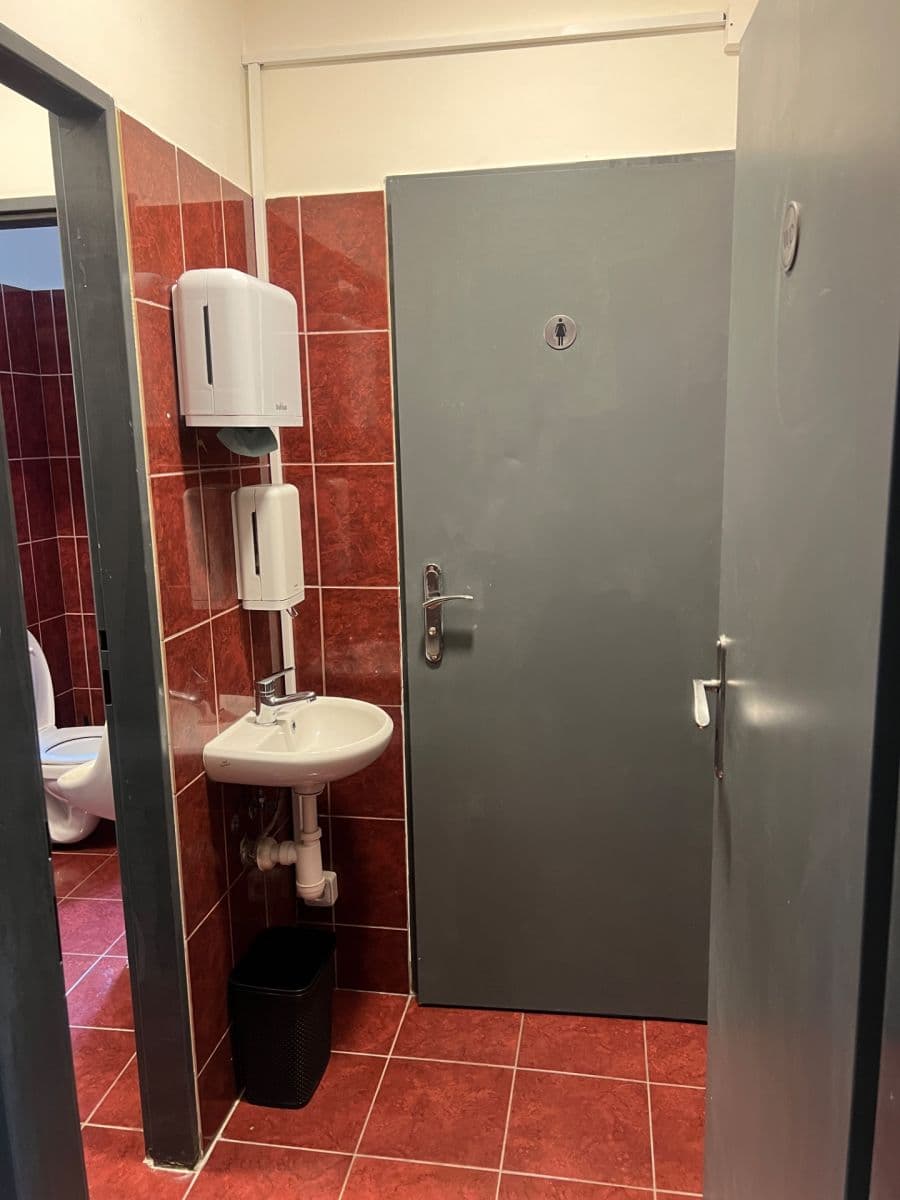 Pronájem nebytového prostoru 60 m², U Plynárny, Praha, Praha Pronájem nebytového prostoru 60 m², U Plynárny, Praha, Praha